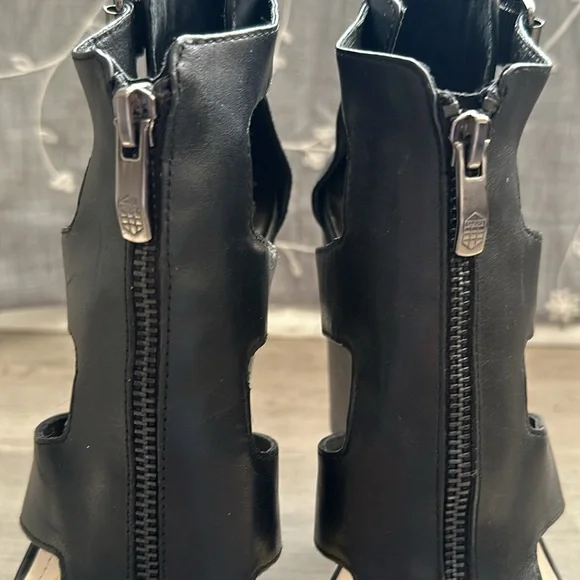 Vince Camaro high heeled shoes - Picture 4 of 8